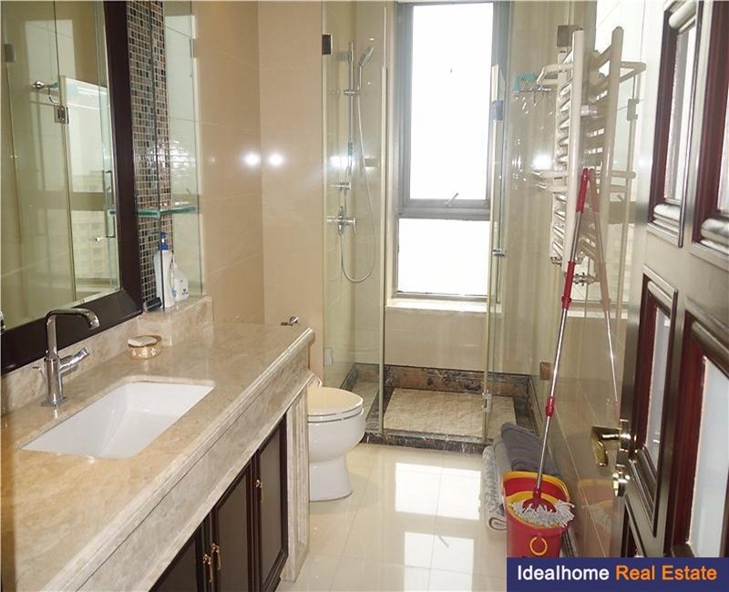 Sea Palace 上实海上海 Full sea view Qingdao apartment